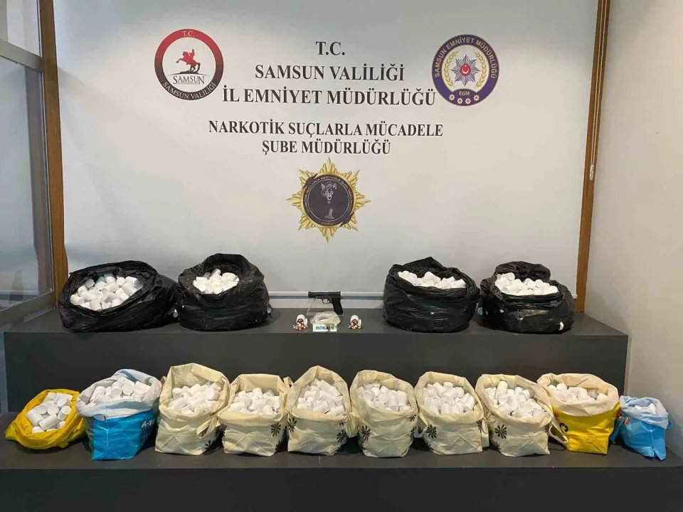 105 bin uyuşturucu hap ele geçti: 5 gözaltı