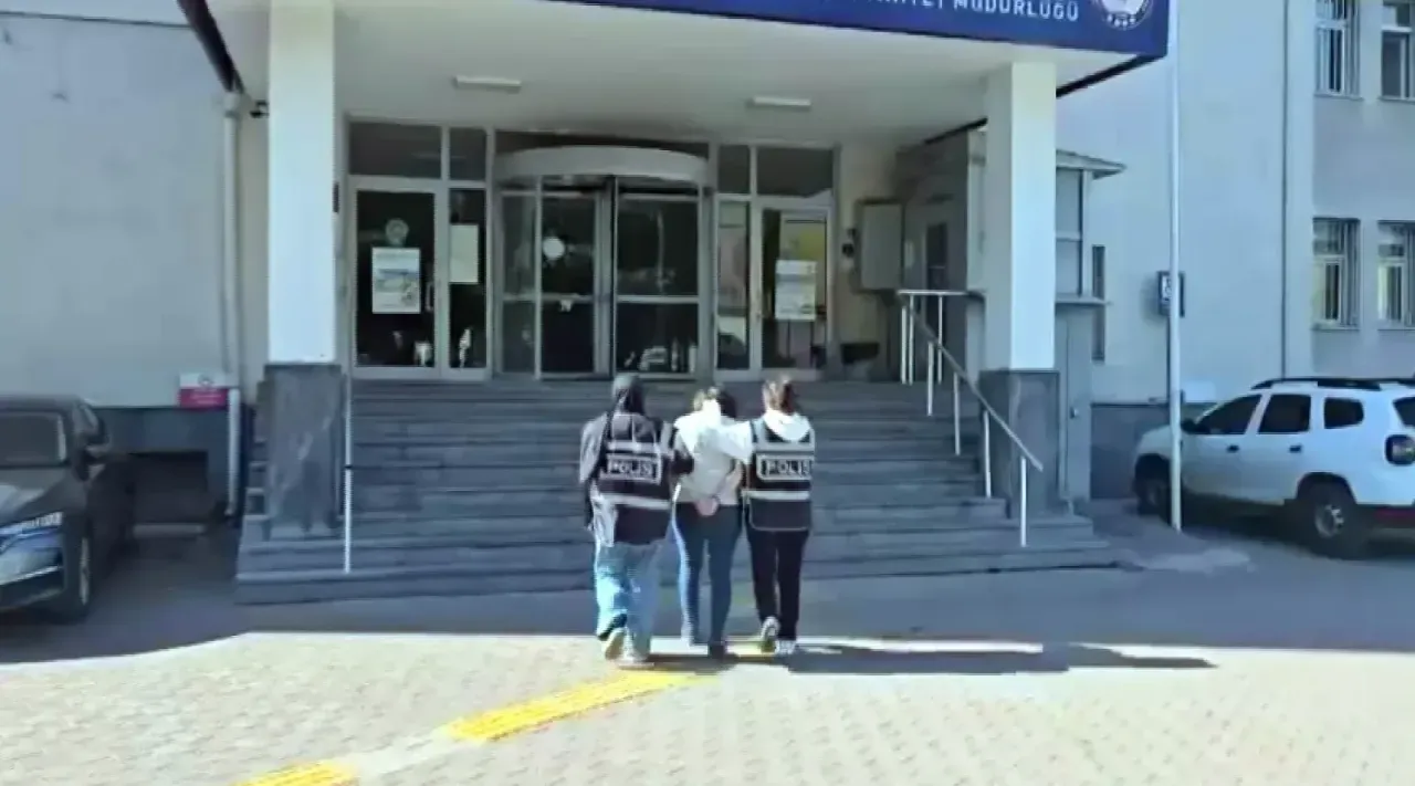 51 yıl hapis cezası vardı! 29 yaşındaki suç makinesi yakayı ele verdi
