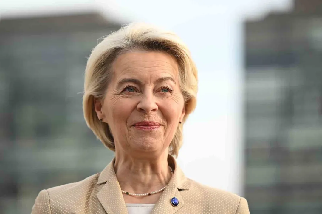 AB Komisyonu Başkanı Ursula von der Leyen: "Hava sahamıza izinsiz giren savaş uçağını düşürme seçeneği masada"