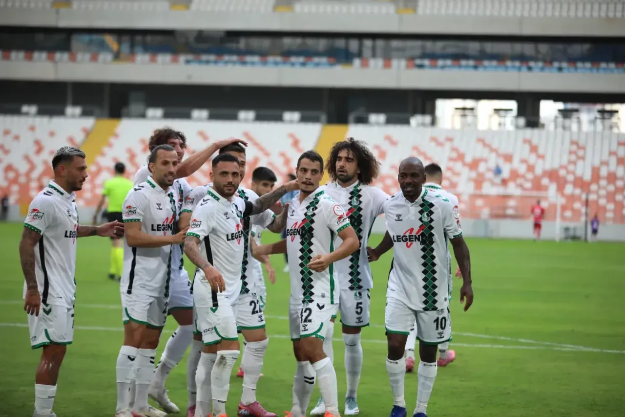Adana Demirspor - Sakaryaspor: 0-4 CANLI ANLATIM