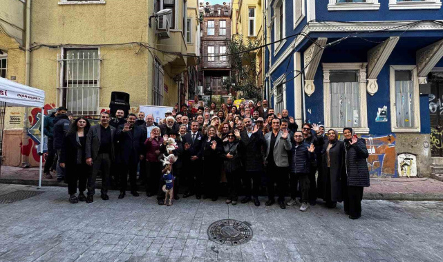 Adile Naşit vefatının 38. yılında Beyoğlu'nda anıldı