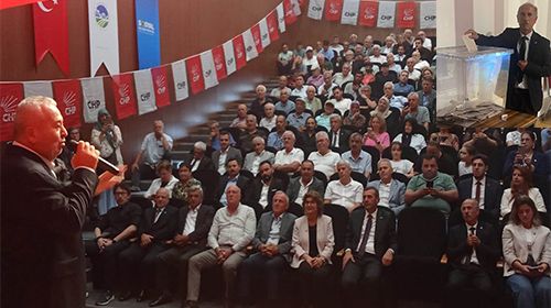 Akyazı CHP’de Mustafa Sağır yeniden başkanlığa seçildi