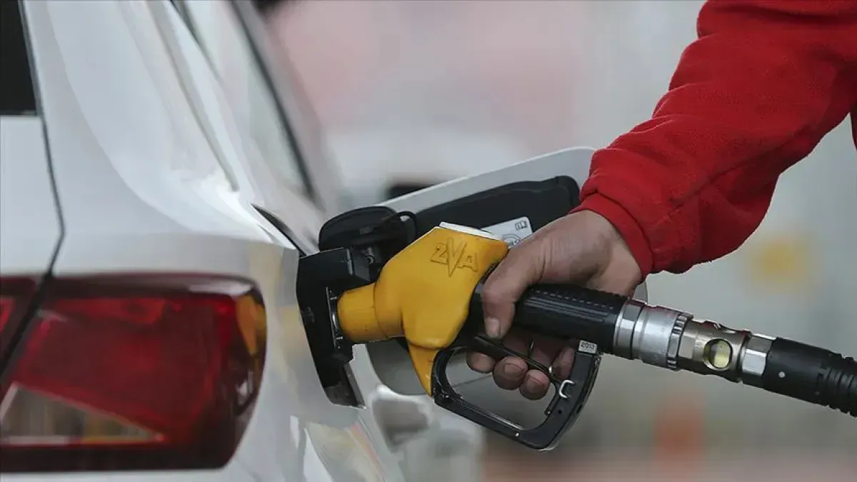Araç sahiplerine müjde: Benzin ve motorine indirim geliyor