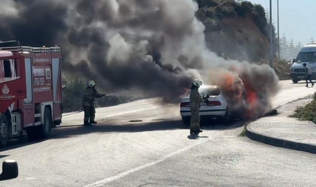 Arnavutköy'de LPG'li otomobil alev alev yandı