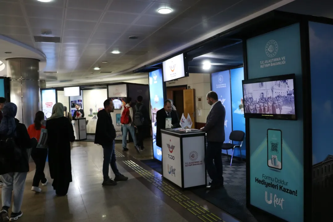 Bakan Yardımcısı Boyraz, üniversite öğrencileriyle buluştu