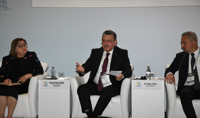 Başkan Ahmet Metin Genç: "Enerjinin üretimi kadar yönetimi de önemli"
