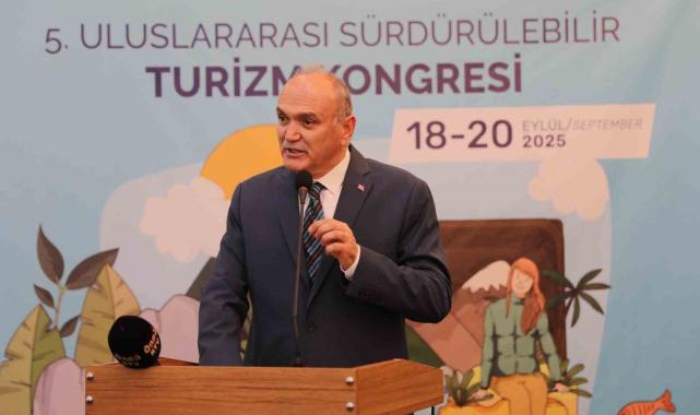 Başkan Özlü'den sürdürülebilir turizm kongresinde önemli açıklamalar