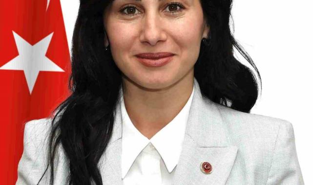 Beykoz Belediye Başkan Vekili Özlem Gürzel CHP'den istifa etti