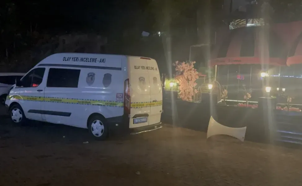 Beylikdüzü'nde etkinlik mekanında çıkan silahlı kavgada 1 kişi yaralandı