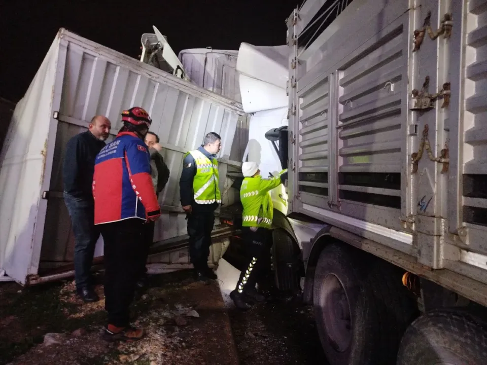 Bilecik'te zincirleme kazada 1 kişi yaralandı