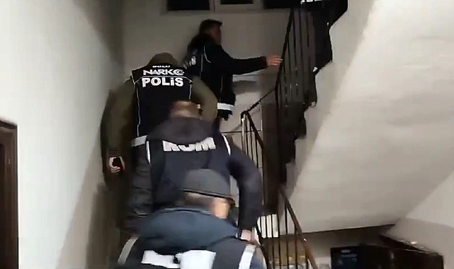Bolu'da 21 kaçak göçmen yakalandı