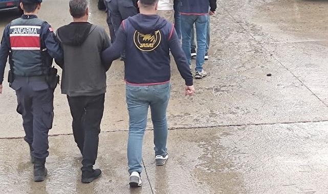 Bolu'da 'çocuğa cinsel istismar' ve 'dolandırıcılıktan' aranan 2 kişi yakalandı