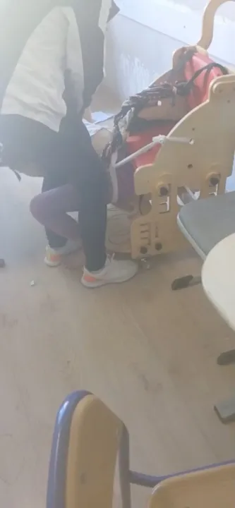 Bursa'da otizmli öğrencileri sıralara bağlayıp ders işlediler! Özel okulda skandal görüntü