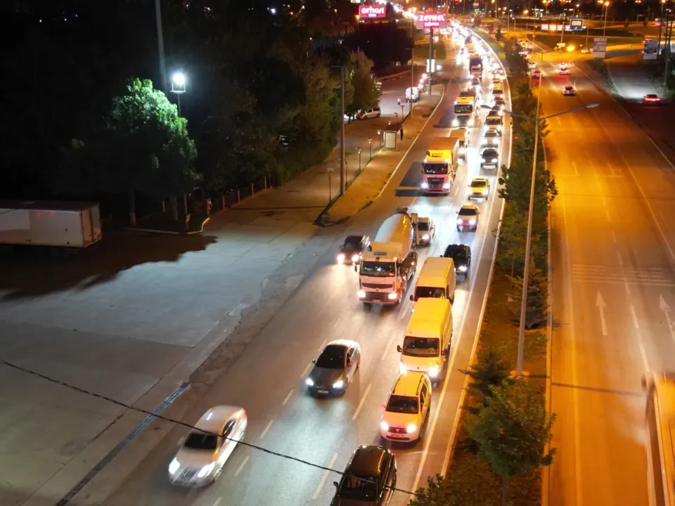 Bursa'daki 3 aracın karıştığı kazada 1 kişi yaralandı