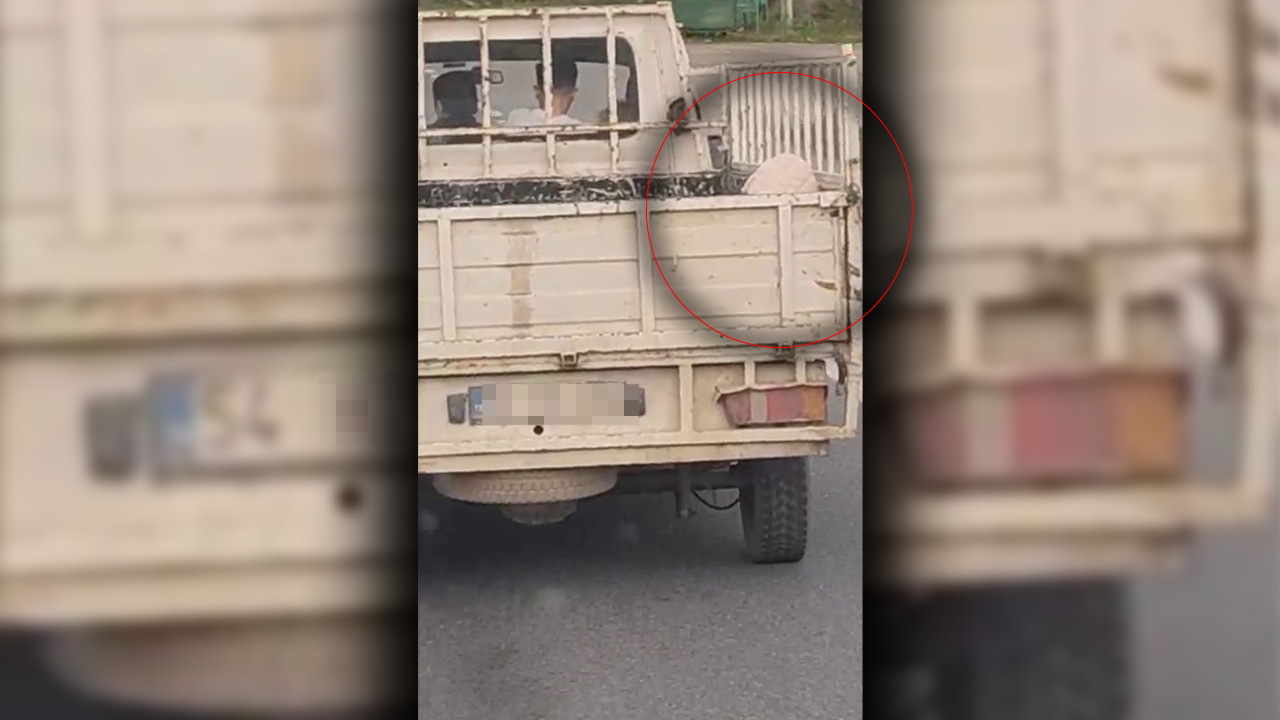 Buz gibi havada kamyon kasasında yolculuk! Küçük kızın görüntüleri yürek burktu