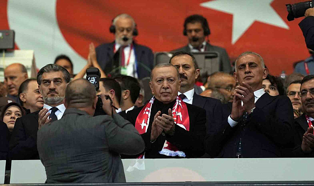 Cumhurbaşkanı Erdoğan, Türkiye - Gürcistan maçında