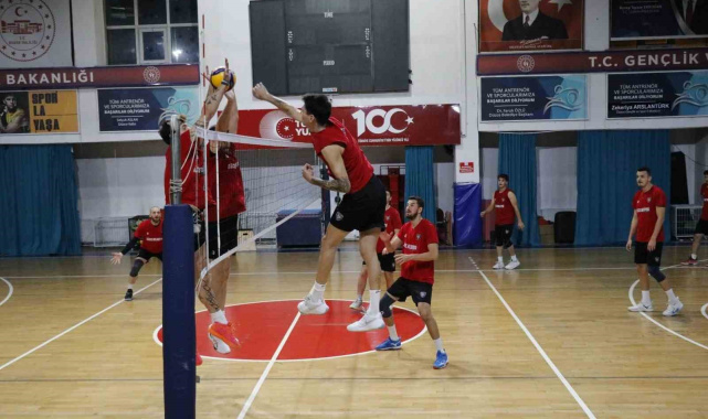 Dev maç Yüzce'de