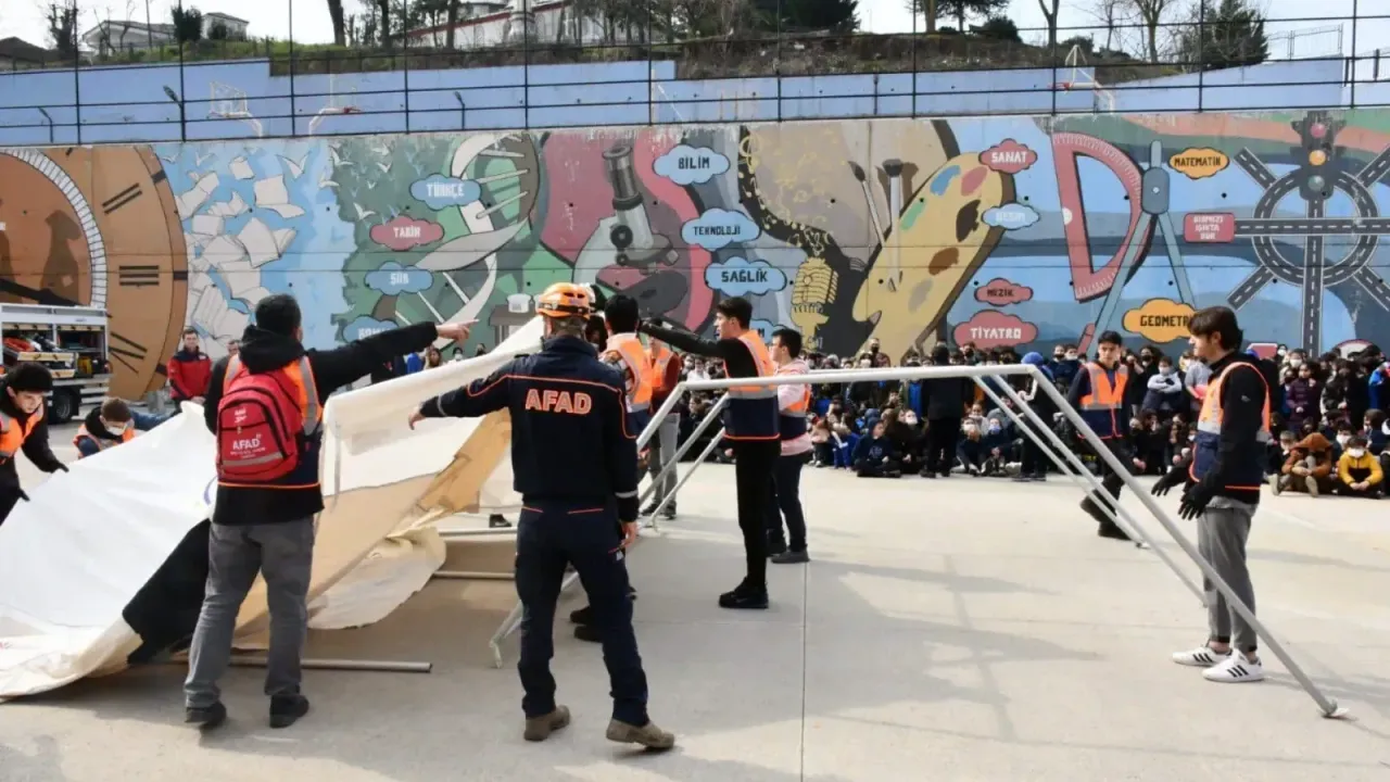 Dikkat!.. Pazartesi tüm okullarda tatbikat yapılacak