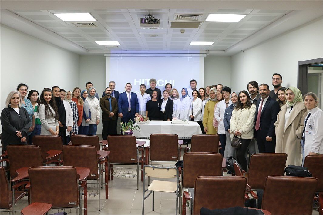 Diş Hekimleri Günü kapsamında 25 yıllık diş hekimlerine plaket verildi