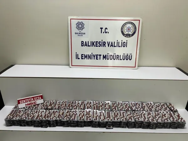 Edremit'te uyuşturucu operasyonunda 2 şüpheli yakalandı