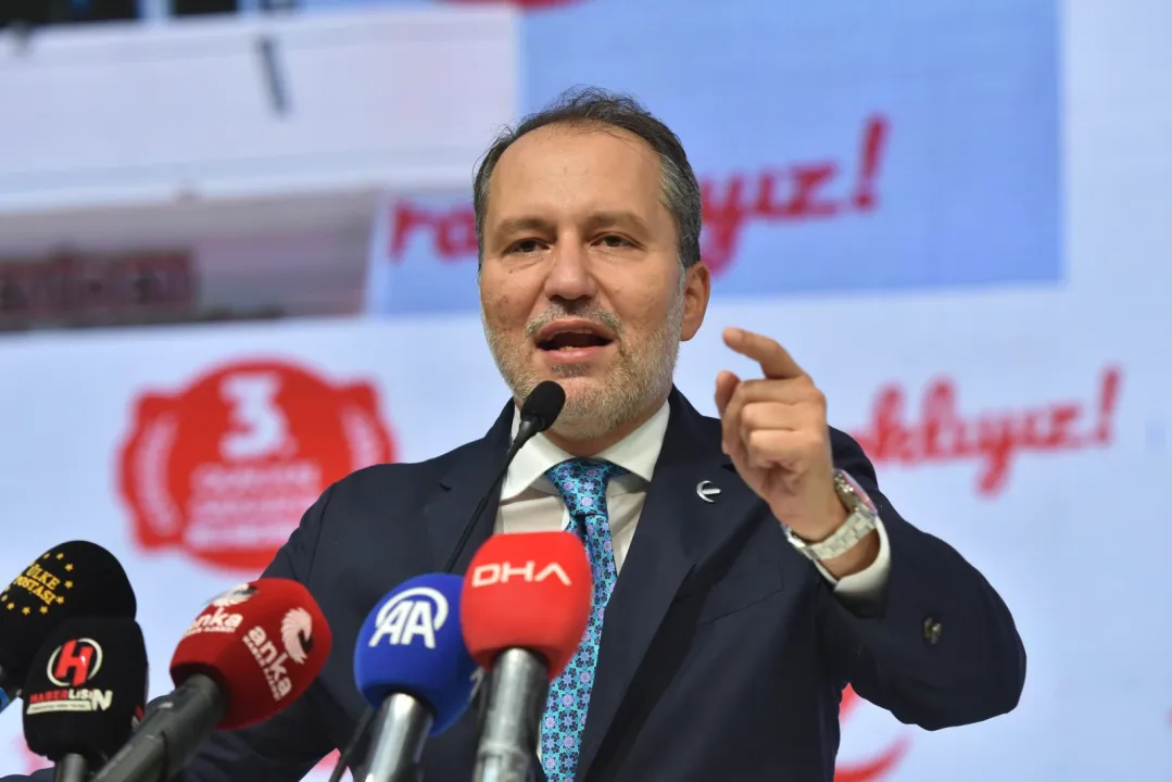 Erbakan, Sakarya'da konuştu: Çare Milli Görüş'te