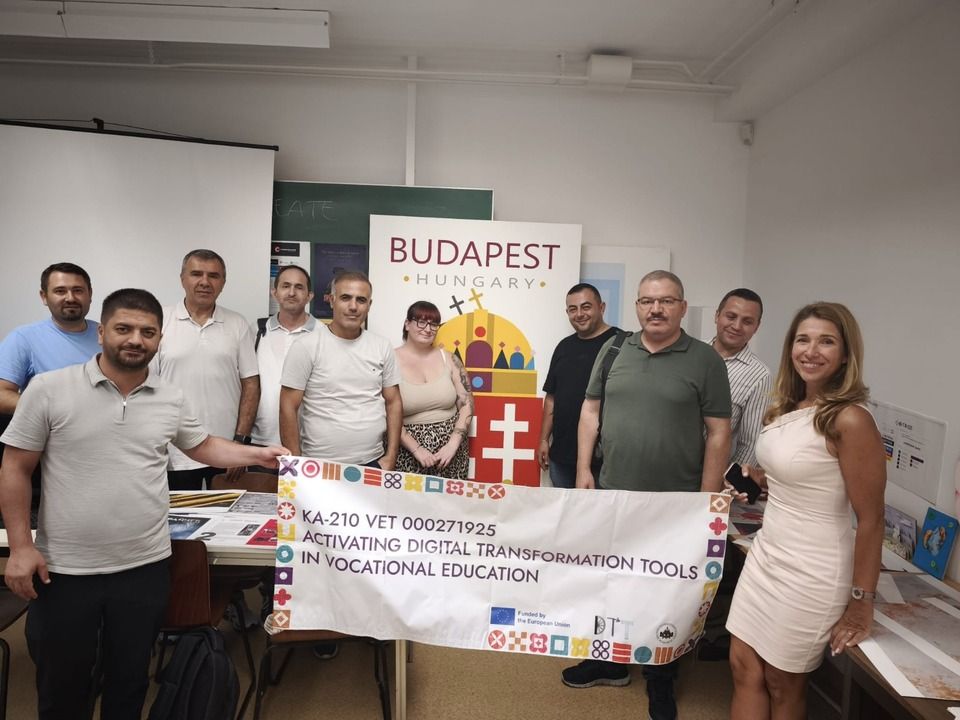 Fatih MTAL öğretmenleri Erasmus+ projesi kapsamında Budapeşte’deydi