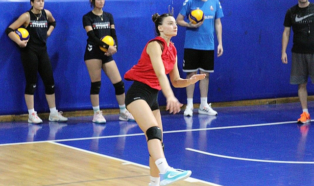 Gençlere örnek özverili sporcular