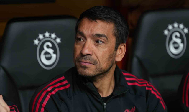 Giovanni van Bronckhorst yeniden İstanbul'da