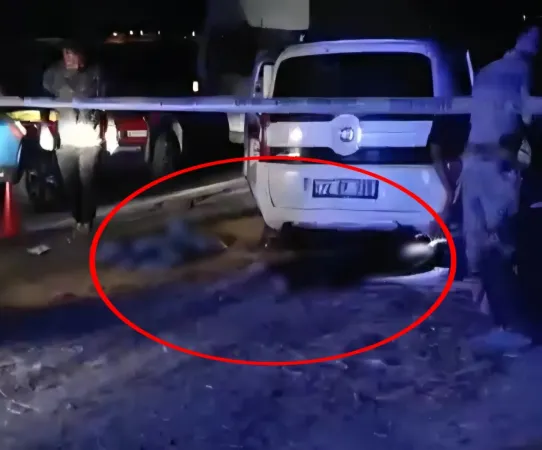 Hafif ticari araca silahlı saldırı: Anne, baba ve 2 çocuğu öldü