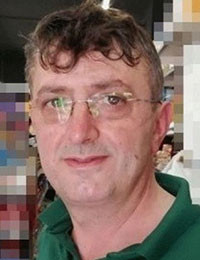 Hercules tipi askeri kargo uçağı.