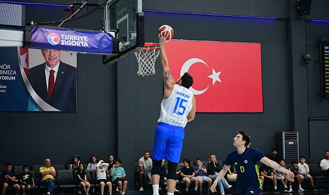 İlkan Karaman Turnuvası'nın kazananı Çayırova Belediyesi