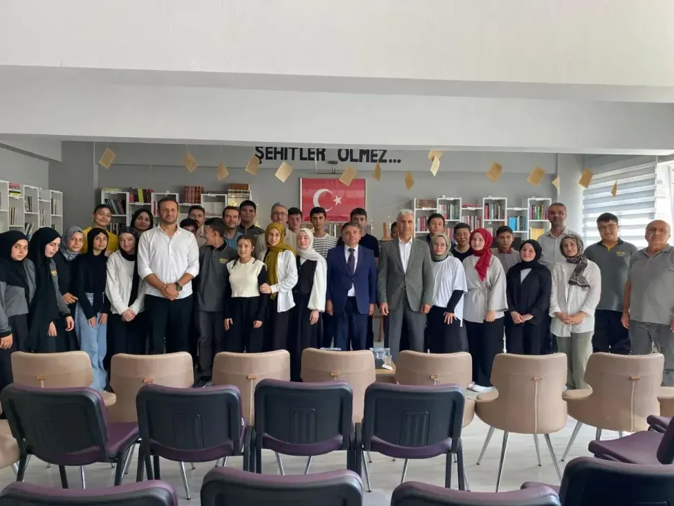 İmam Hatipte Mevlid-i Nebi Haftası Naat ve Şiir Dinletisi