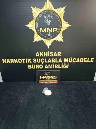 İzmir’den Manisa’ya uyuşturucu sevkiyatı yapan şahıs yakalandı