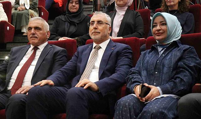 Kadın Emeği Türkiye'nin Geleceğini İnşa Ediyor