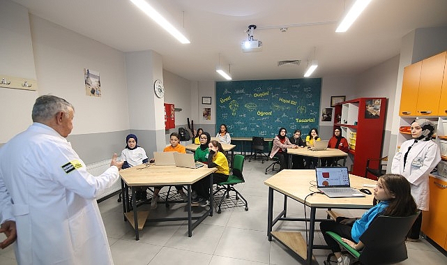 Konya Büyükşehir’den Öğretmenler Günü’ne Özel Anlamlı Buluşma