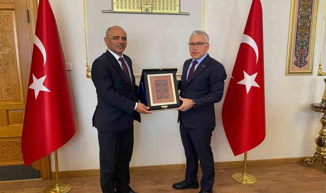 Körfez Belediyesi ile İmranlı Belediyesi kardeşlik protokolü imzaladı