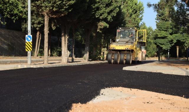 Körfez'de kavşak ve yol çalışmalarıyla trafik akışı düzenleniyor
