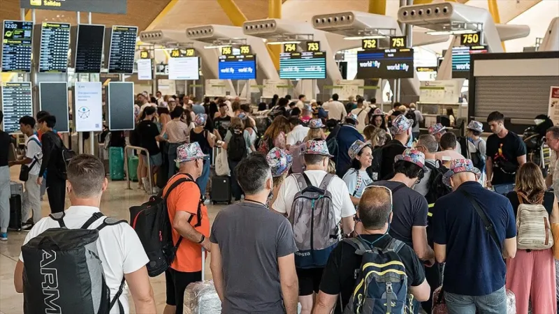 Madrid havalimanında özel güvenlikler grev yaptı