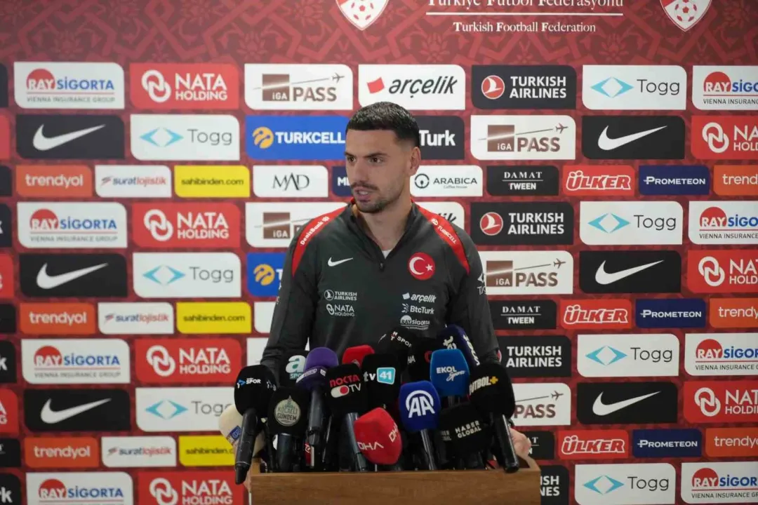 Merih Demiral: "4-1 plaka oldu, Kocaelililer için ayrı güzellikte oldu"