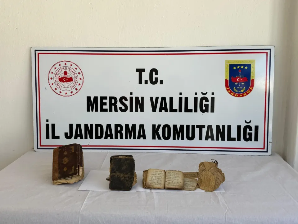 Mersin’de el yazması Kur’an-ı Kerim operasyonu