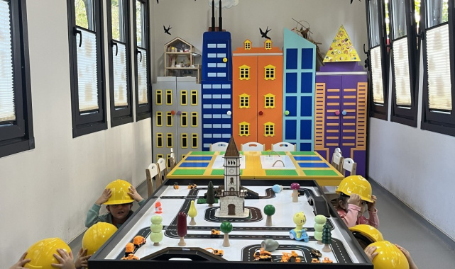 Minik mimarlara güvenli yapılar anlatıldı