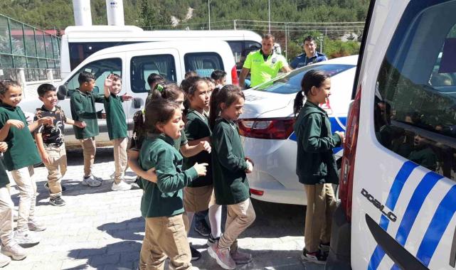 Mudurnu'da öğrencilere polis sevgisi aşılandı