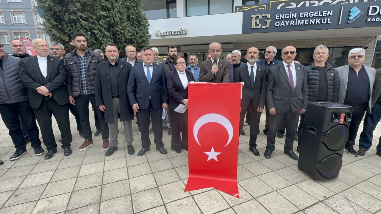 O ilçedeki muhalefet, belediyedeki yolsuzluk iddialarını sordu!