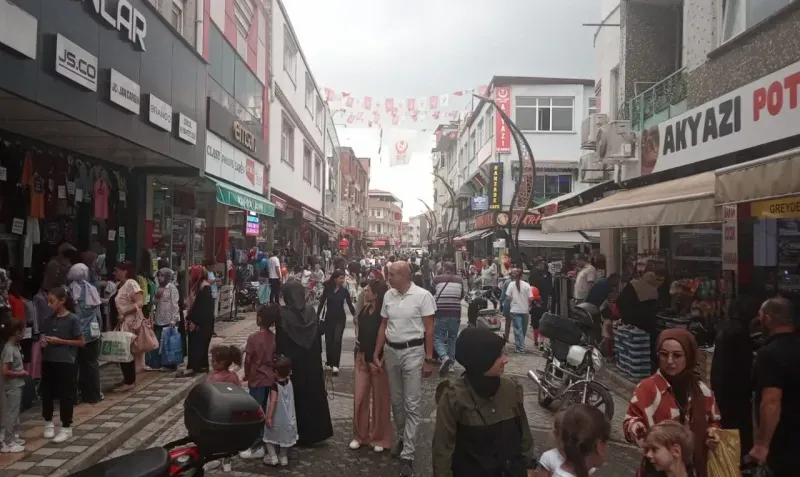 Okul öncesi son hafta sonu Çarşı Merkezi’nde yoğunluk