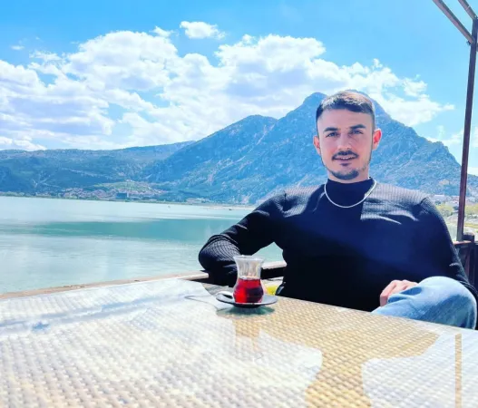 Okul önünde cipin çarptığı güvenlik görevlisinin öldüğü kazanın kamera görüntüsü ortaya çıktı