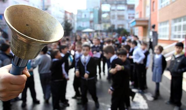 Okullarda Yeni Dönem Başladı