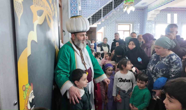 Pendik'te minikler tekne orucu sevincini yaşadı