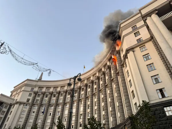 Rusya, Ukrayna hükümet binasına hava saldırısı düzenledi