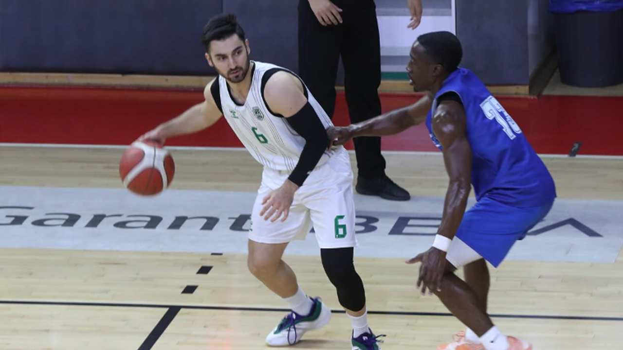 Sakarya BBSK Basketbol, sezon öncesi 5’te 4 yaptı!