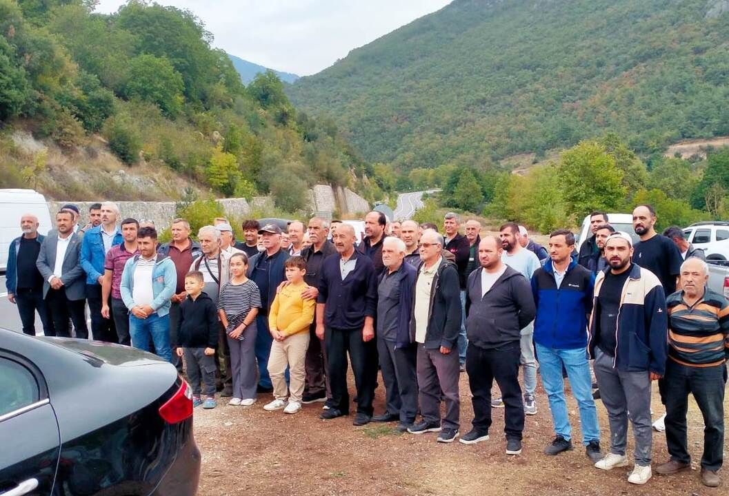 Sakarya Bolu sınırında Taş ocağı eylemi